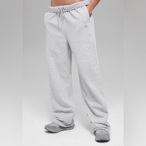 Alo Yoga Accolade straight leg Grey Sweatpants Size S